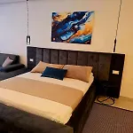 Nova Qerret Zl Golem (Tirana)