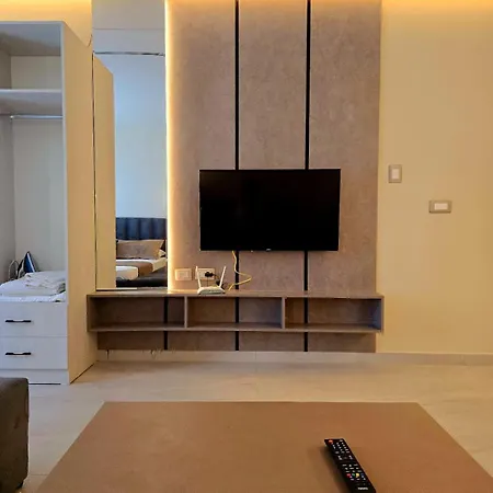 Nova Qerret Zl Apartamento *